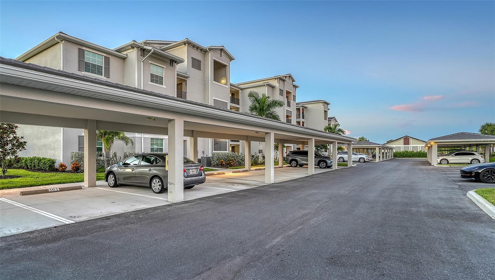 12140 WELLEN GOLF ST #301 — photo 4