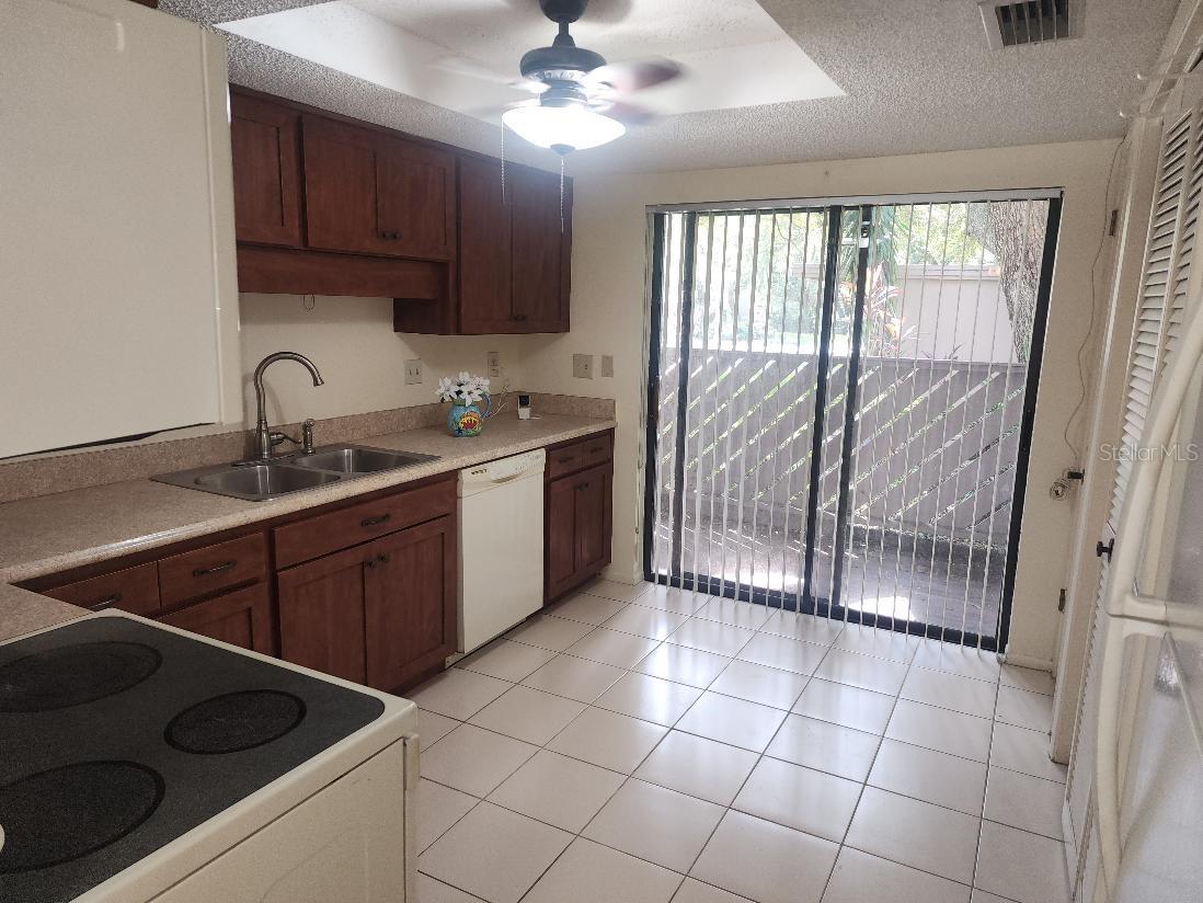 603 BALDWIN AVE #B — photo 6
