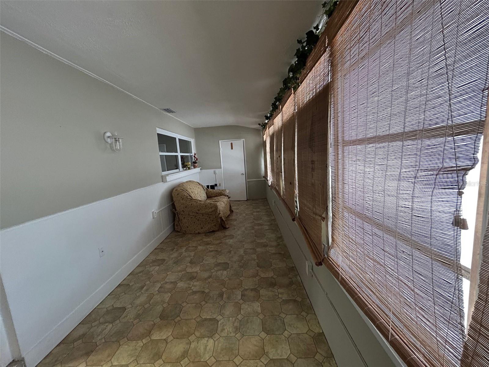 6100 21ST ST N #15 — photo 25