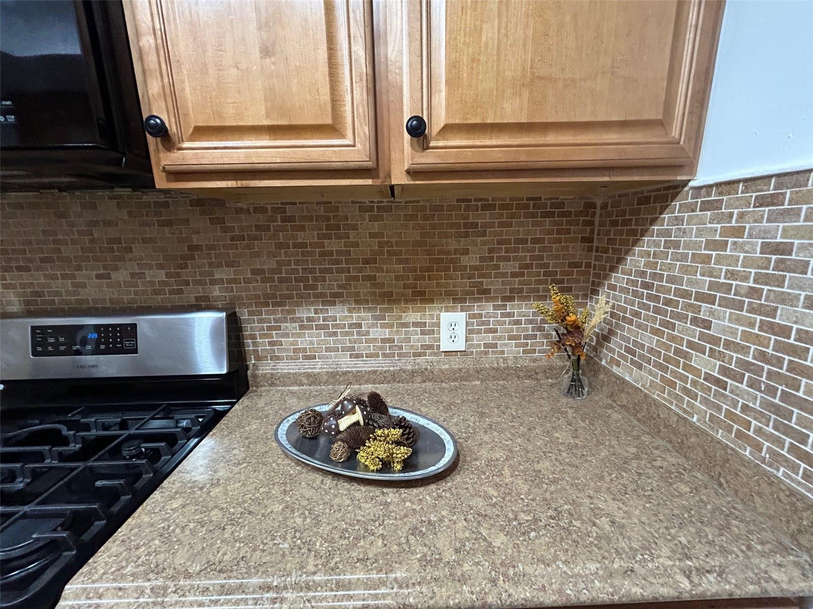 6100 21ST ST N #15 — photo 15