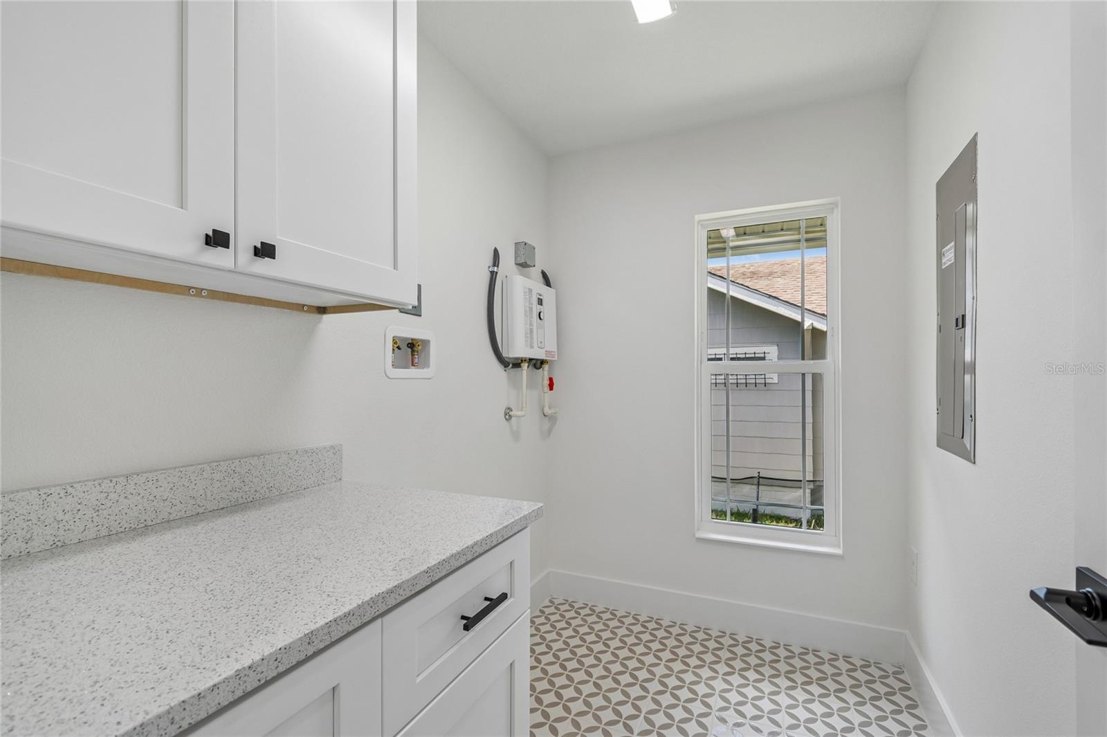 2301 HIGHLAND ST S — photo 30