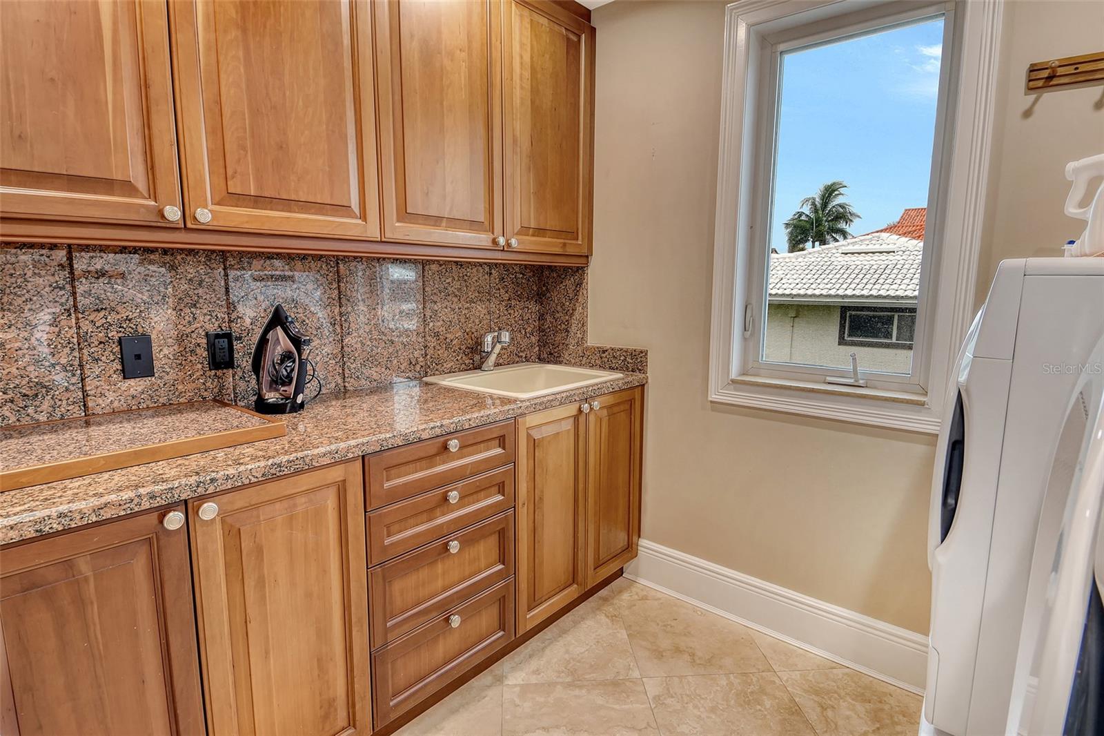 591 PUTTING GREEN LN — photo 54