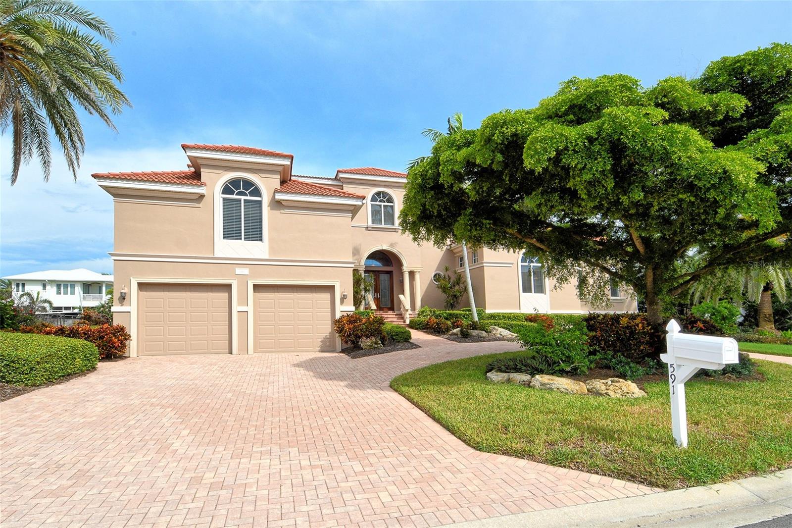 591 PUTTING GREEN LN — photo 4