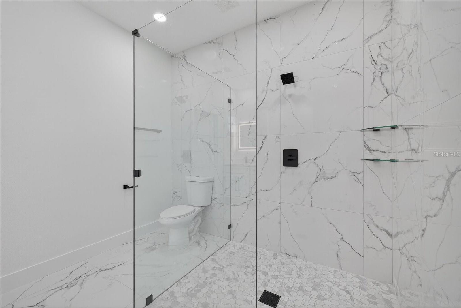 2719 W SAINT JOHN ST — photo 36