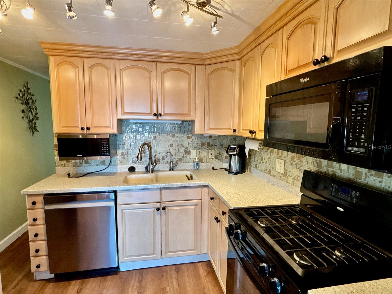 144 AMERICANA CT NE #218 — photo 10