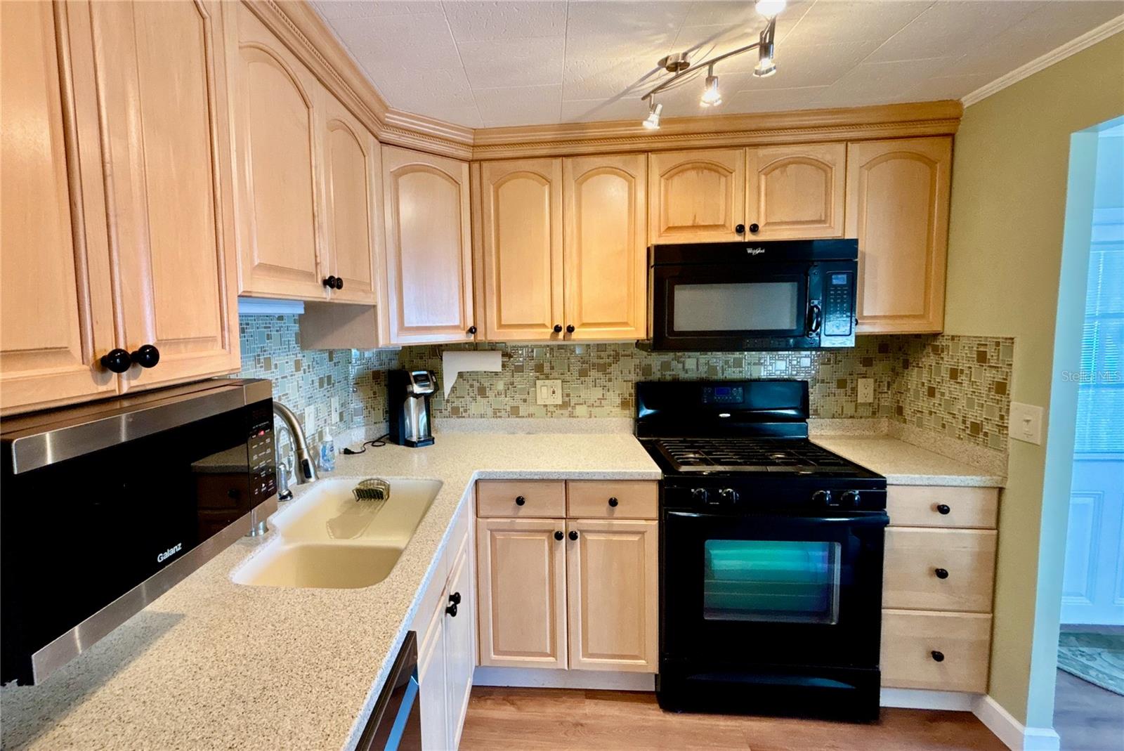 144 AMERICANA CT NE #218 — photo 9