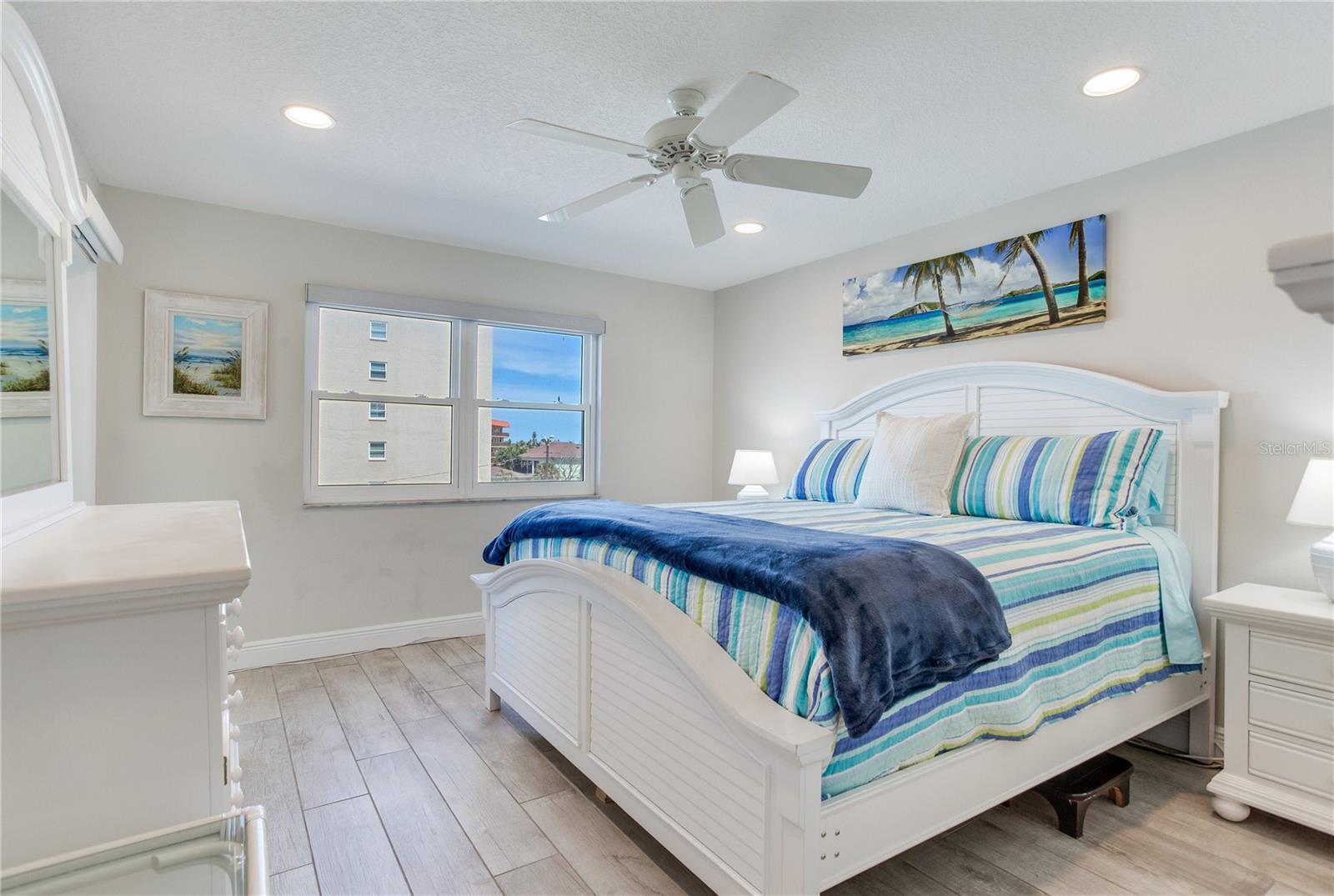 17450 GULF BLVD #206 — photo 32