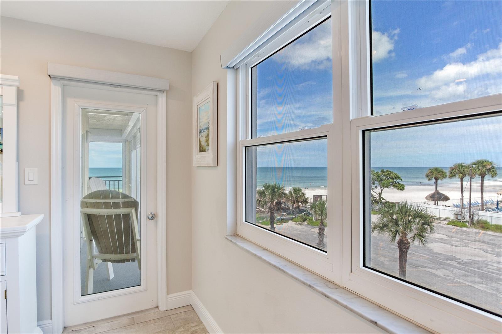 17450 GULF BLVD #206 — photo 37