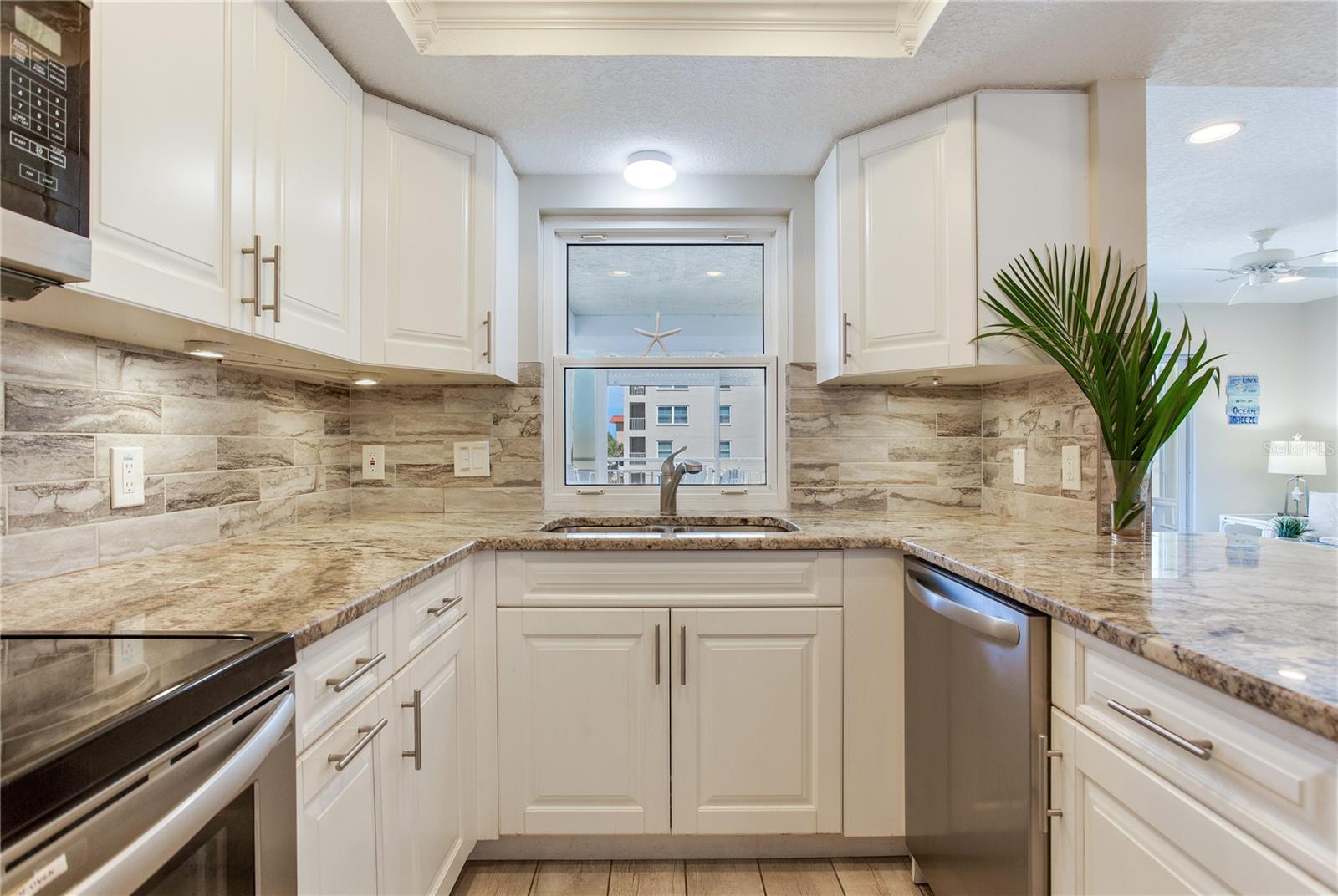 17450 GULF BLVD #206 — photo 28
