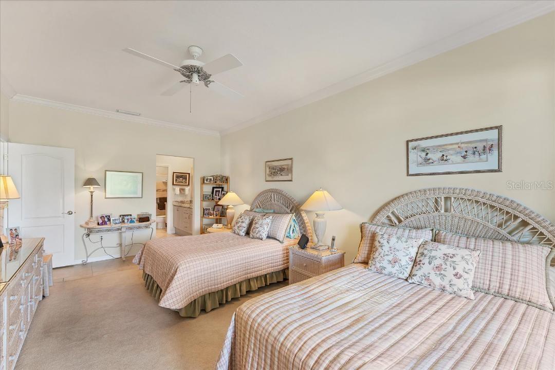 3881 CHATSWORTH GREENE CT #20 — photo 21