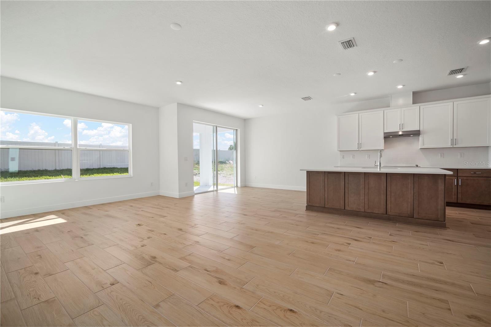 2945 STEWART CREEK CIR — photo 4