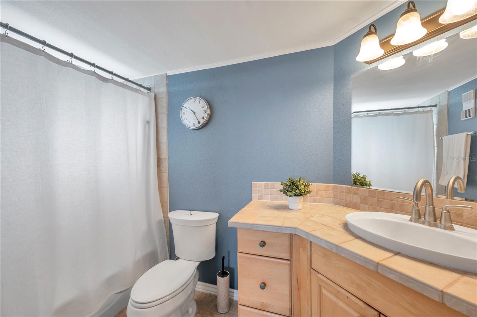 2333 FEATHER SOUND DR #B307 — photo 24