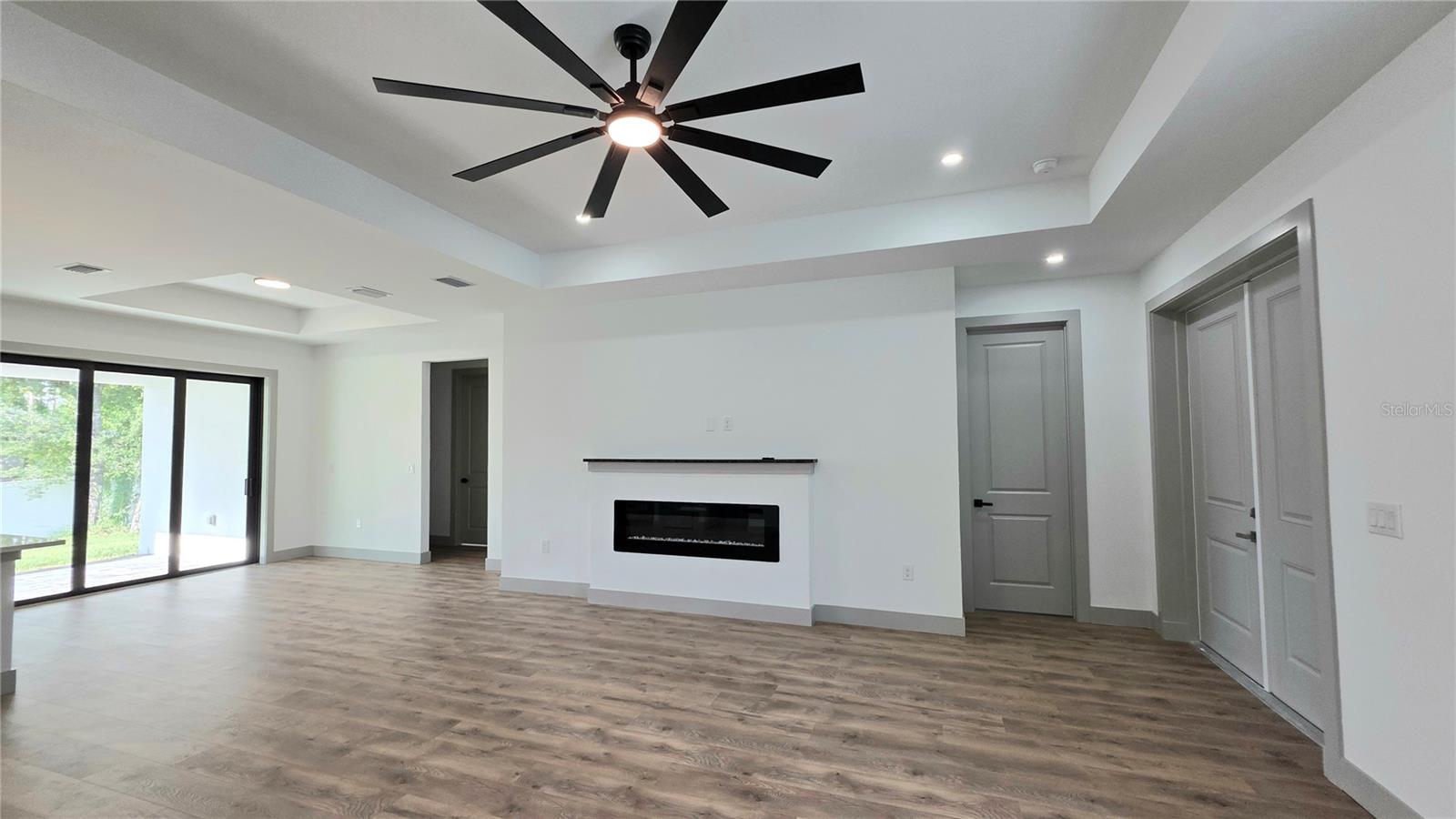 4802 SUNBURST AVE — photo 8