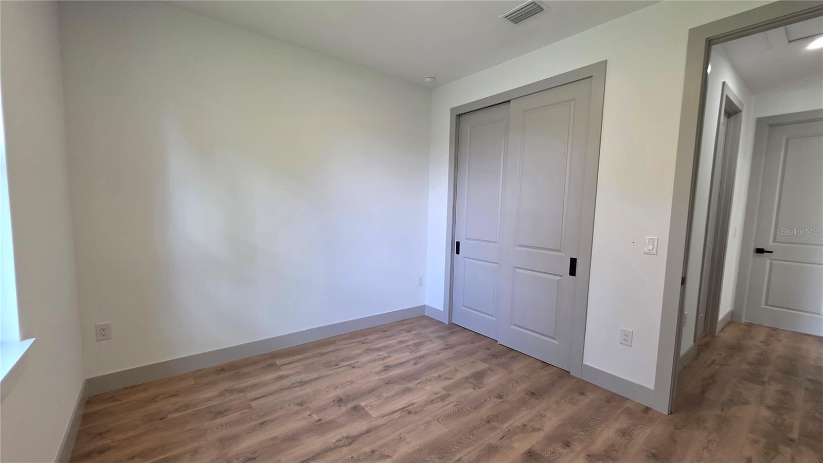 4802 SUNBURST AVE — photo 17