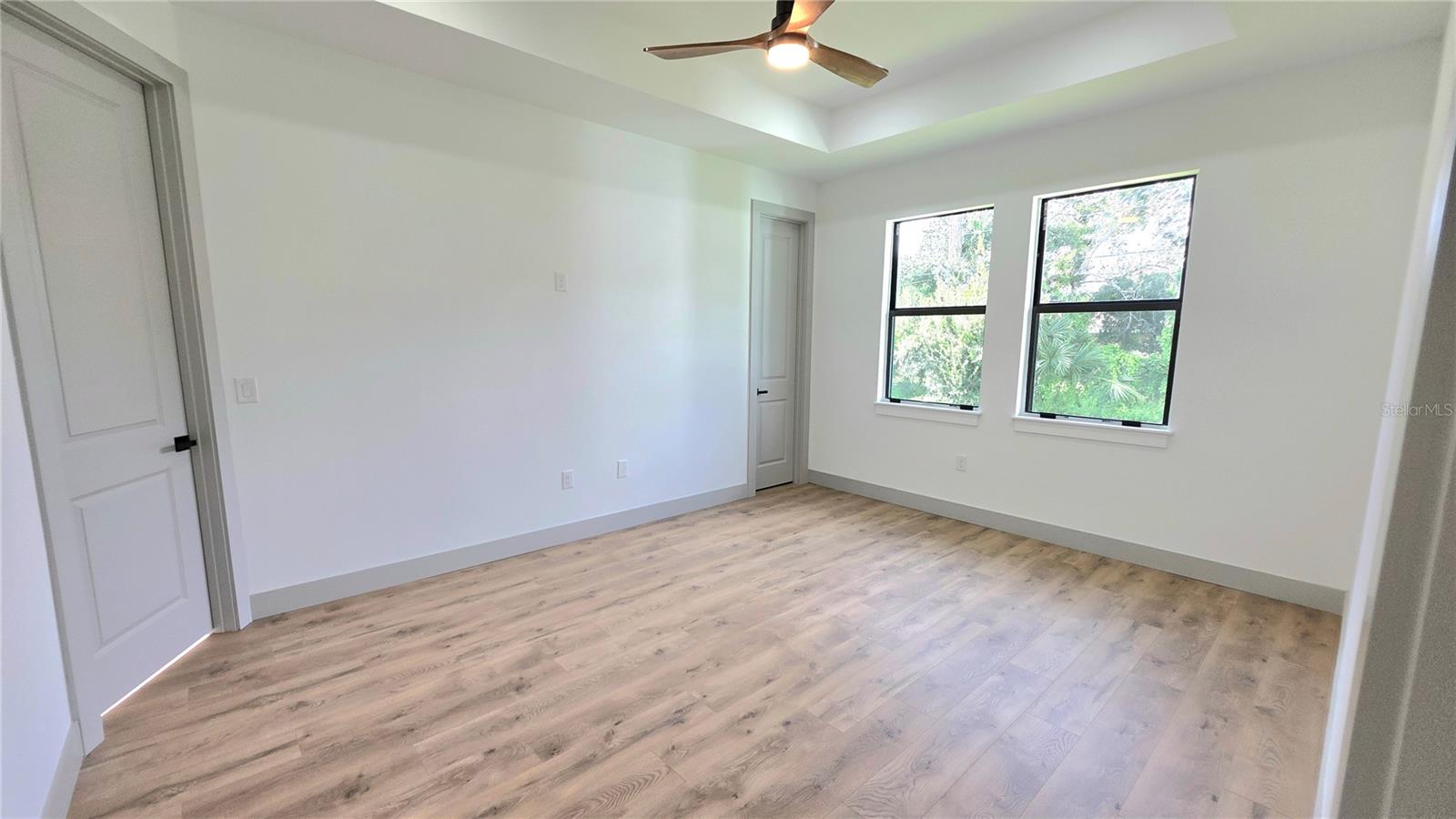 4802 SUNBURST AVE — photo 10