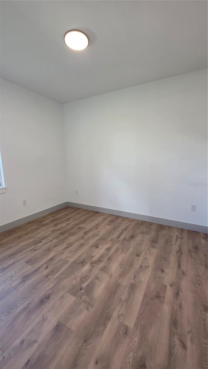 4802 SUNBURST AVE — photo 20
