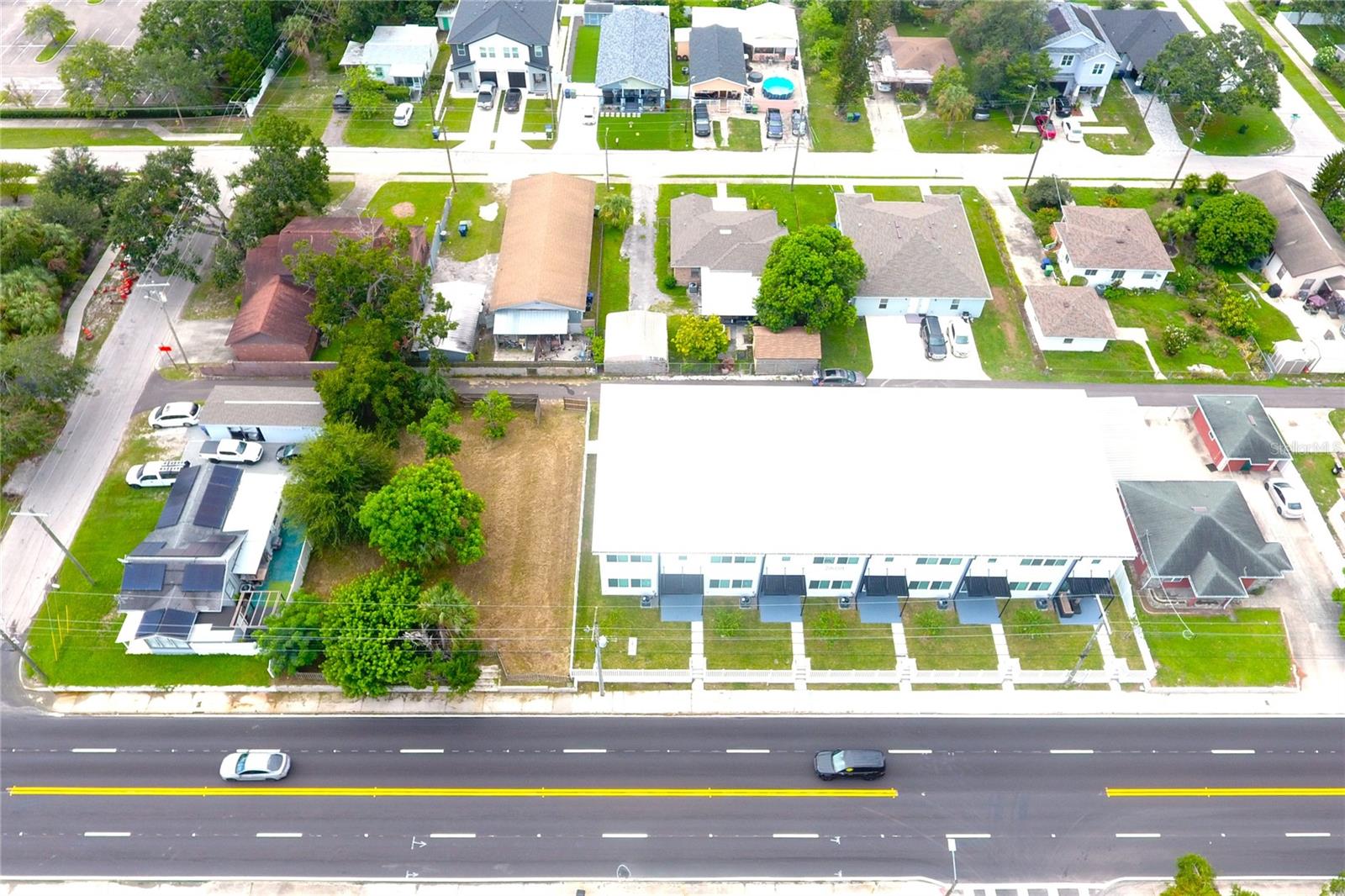 2606 W COLUMBUS DR — photo 5
