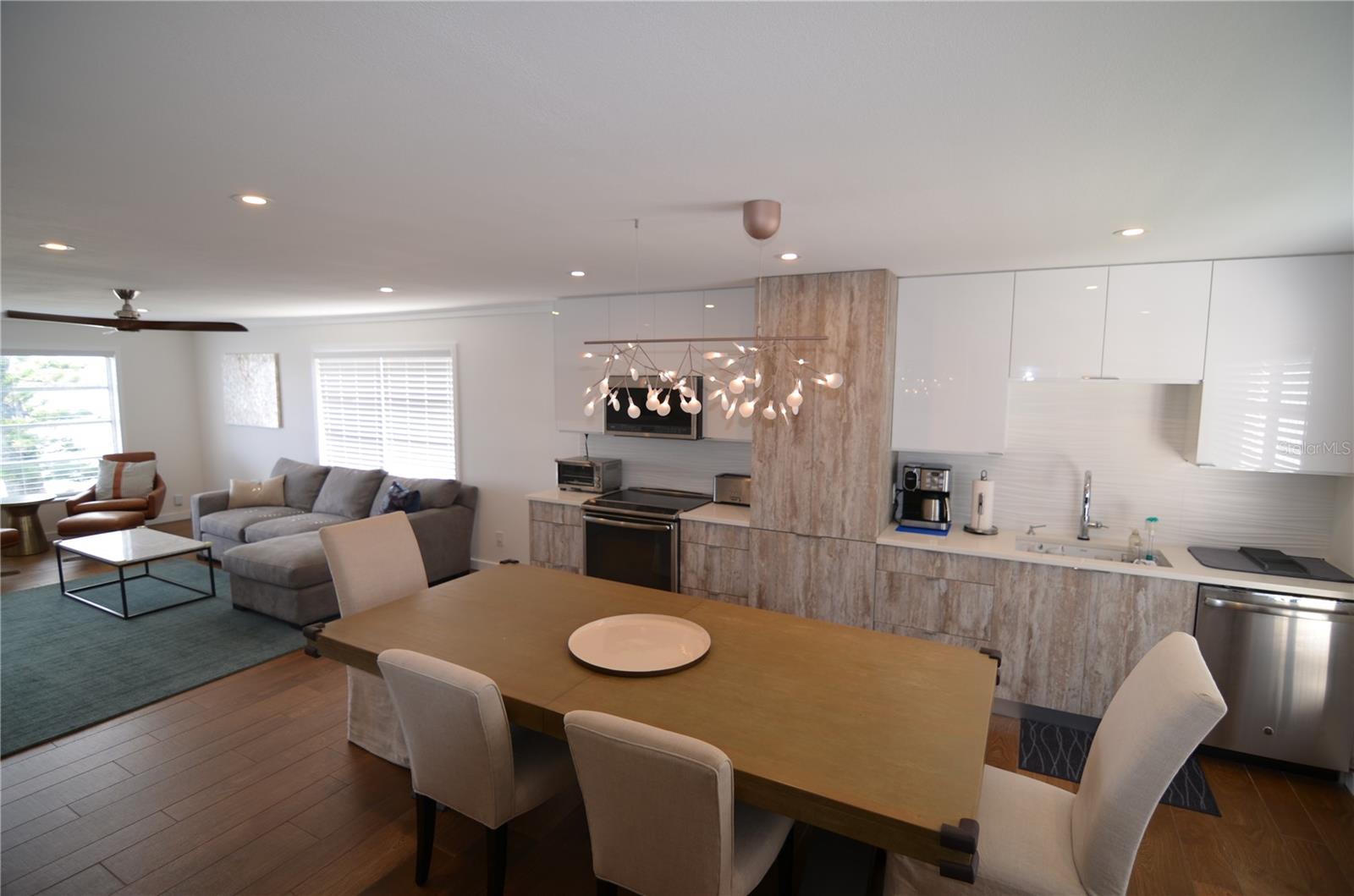 4420 EXETER DR #208 — photo 4