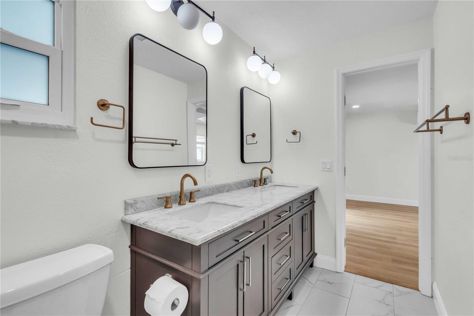 349 BAHIA VISTA DR — photo 11
