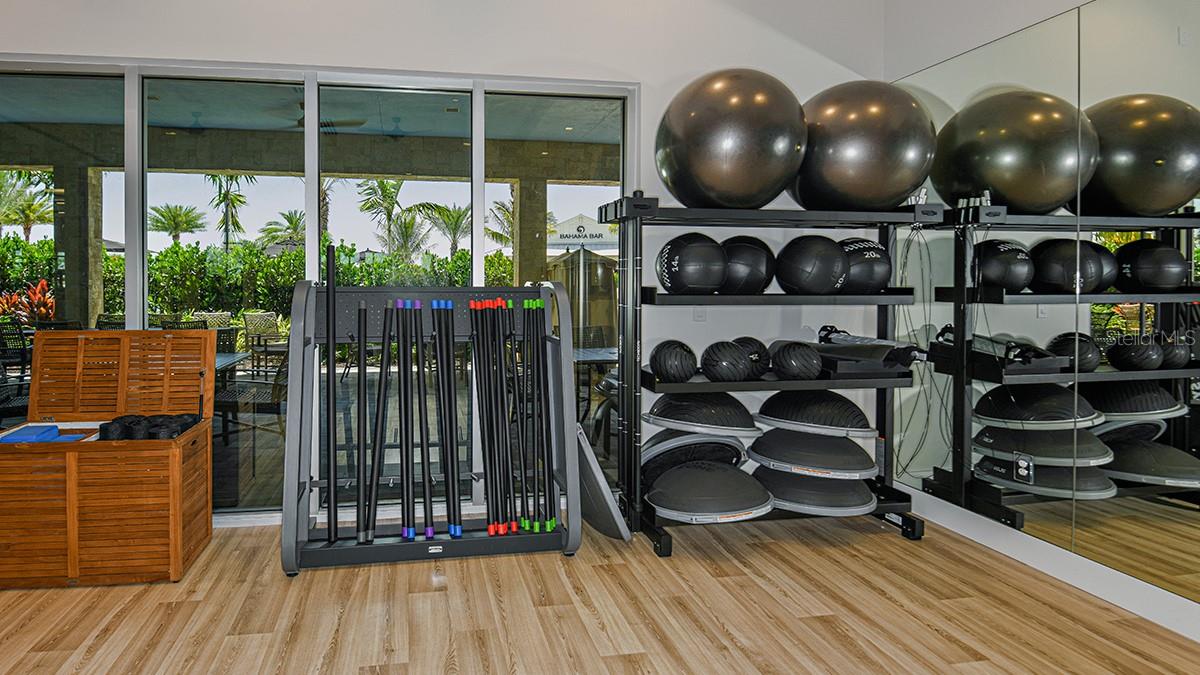 7825 CORAL SEA LN — photo 36