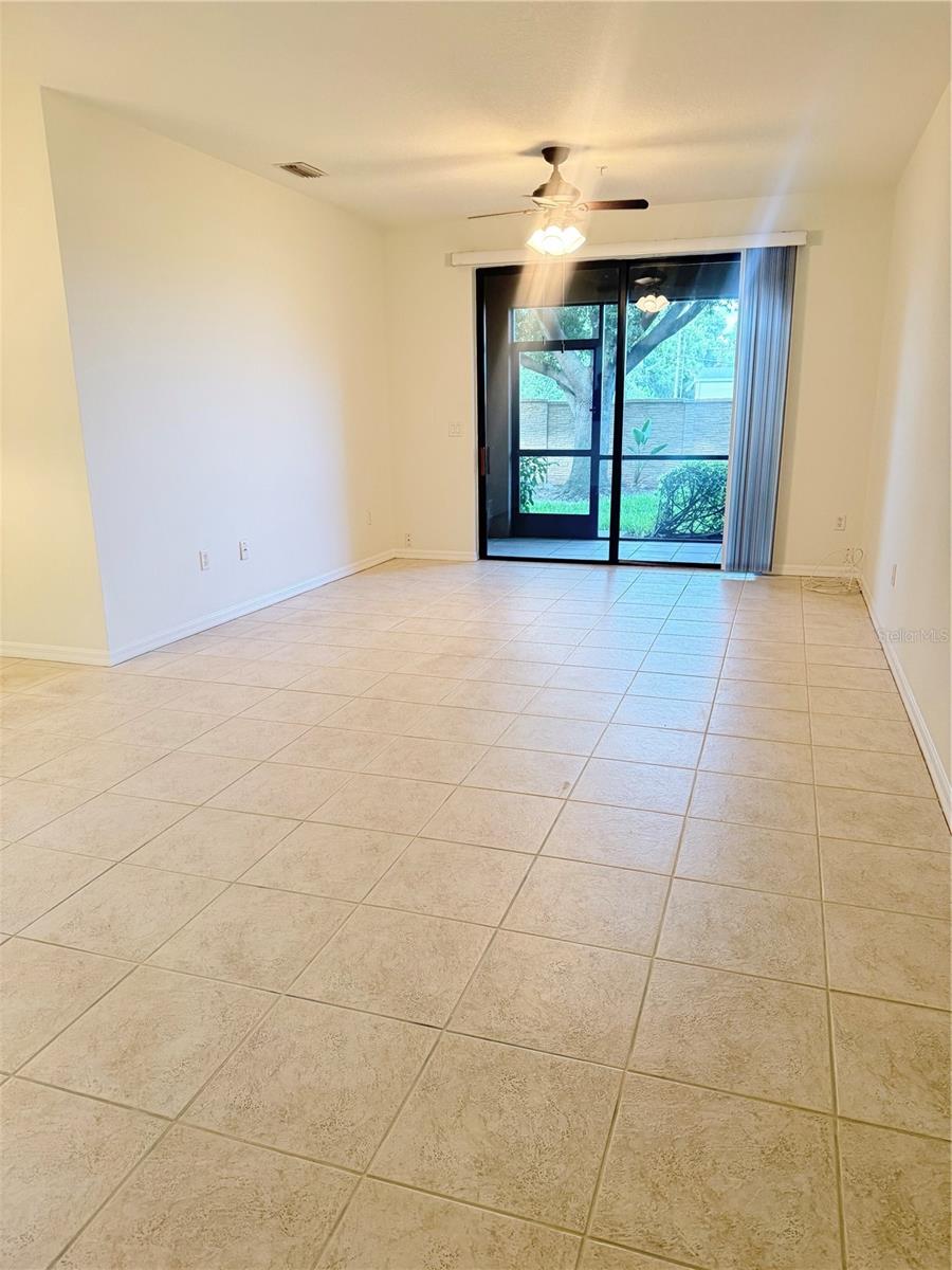 4037 OVERTURE CIR #4037 — photo 4