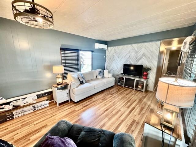 10819 LONDON DR — photo 23