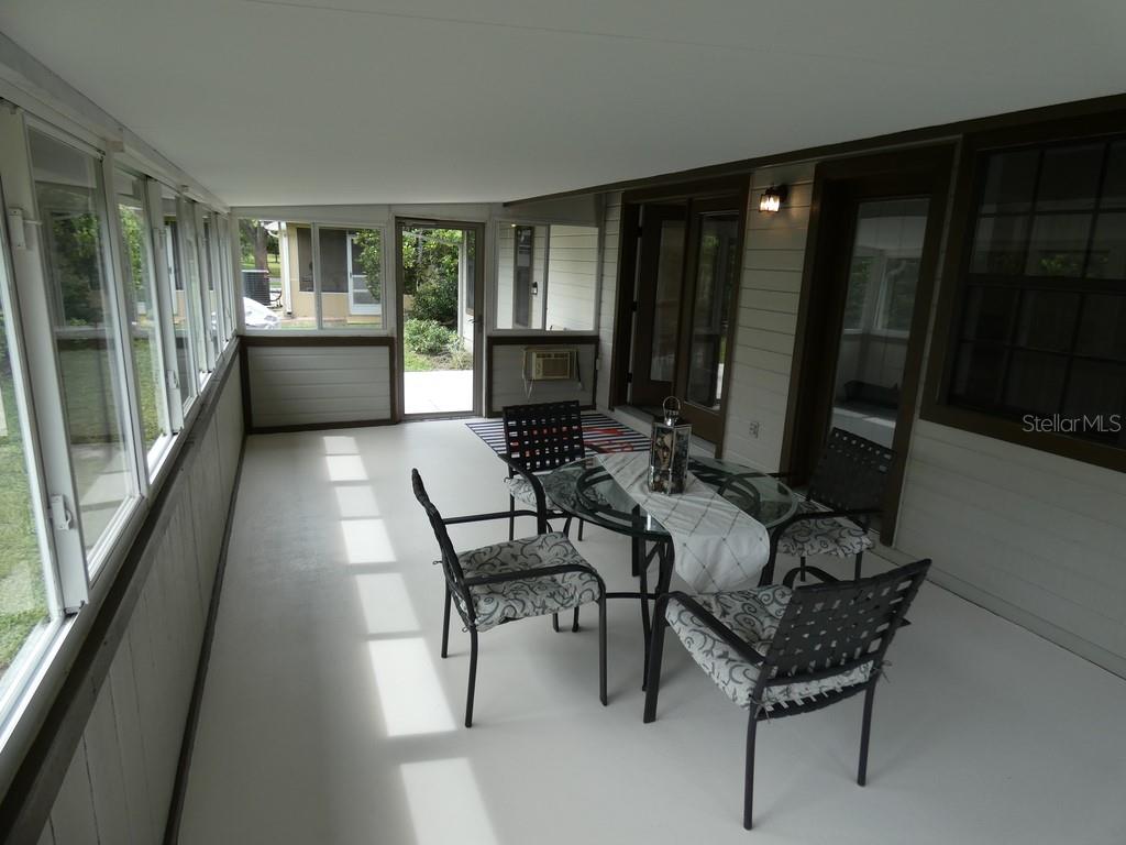 6534 FOXMOOR DR — photo 24
