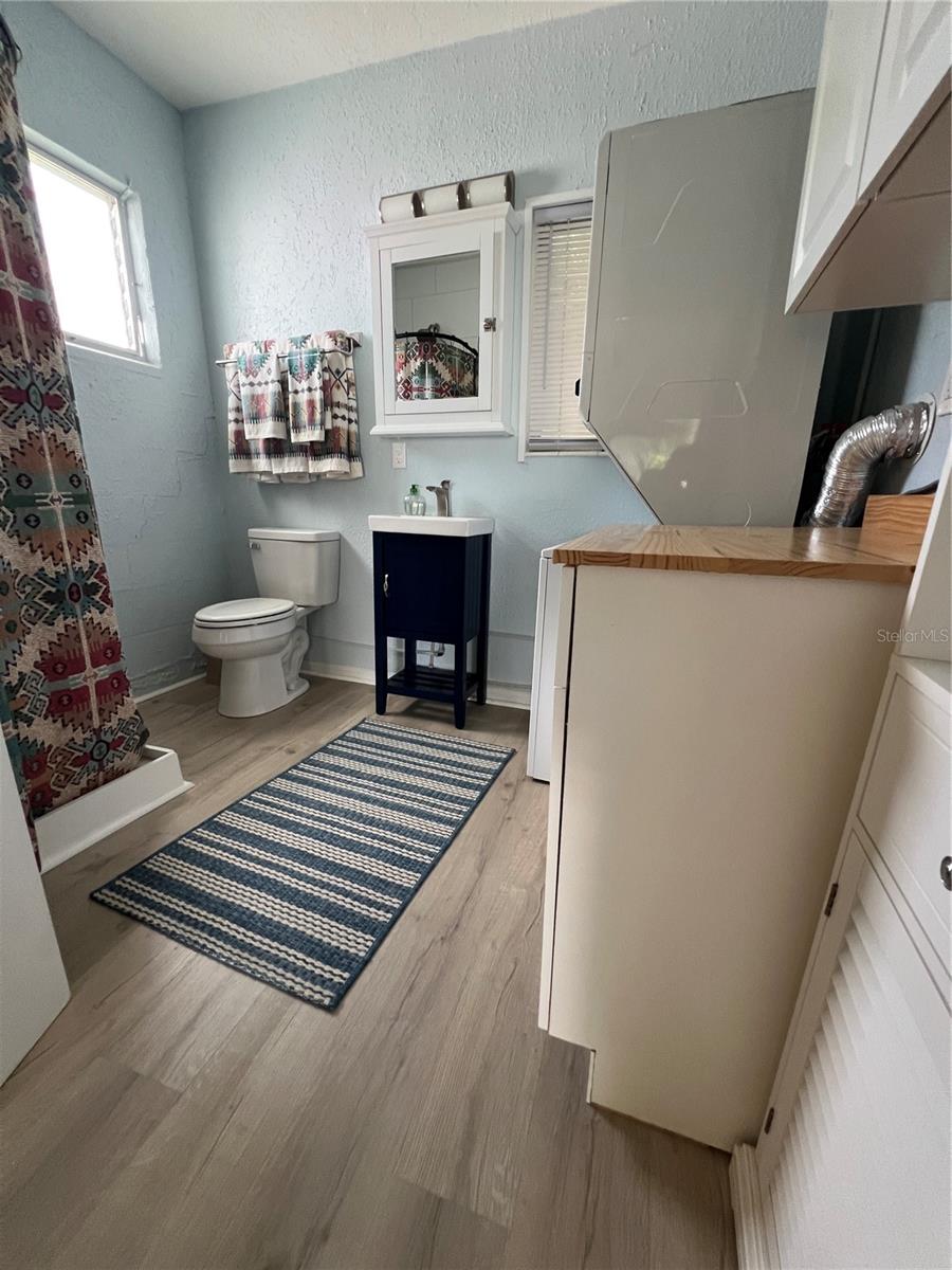 2831 CLINTON ST S — photo 9