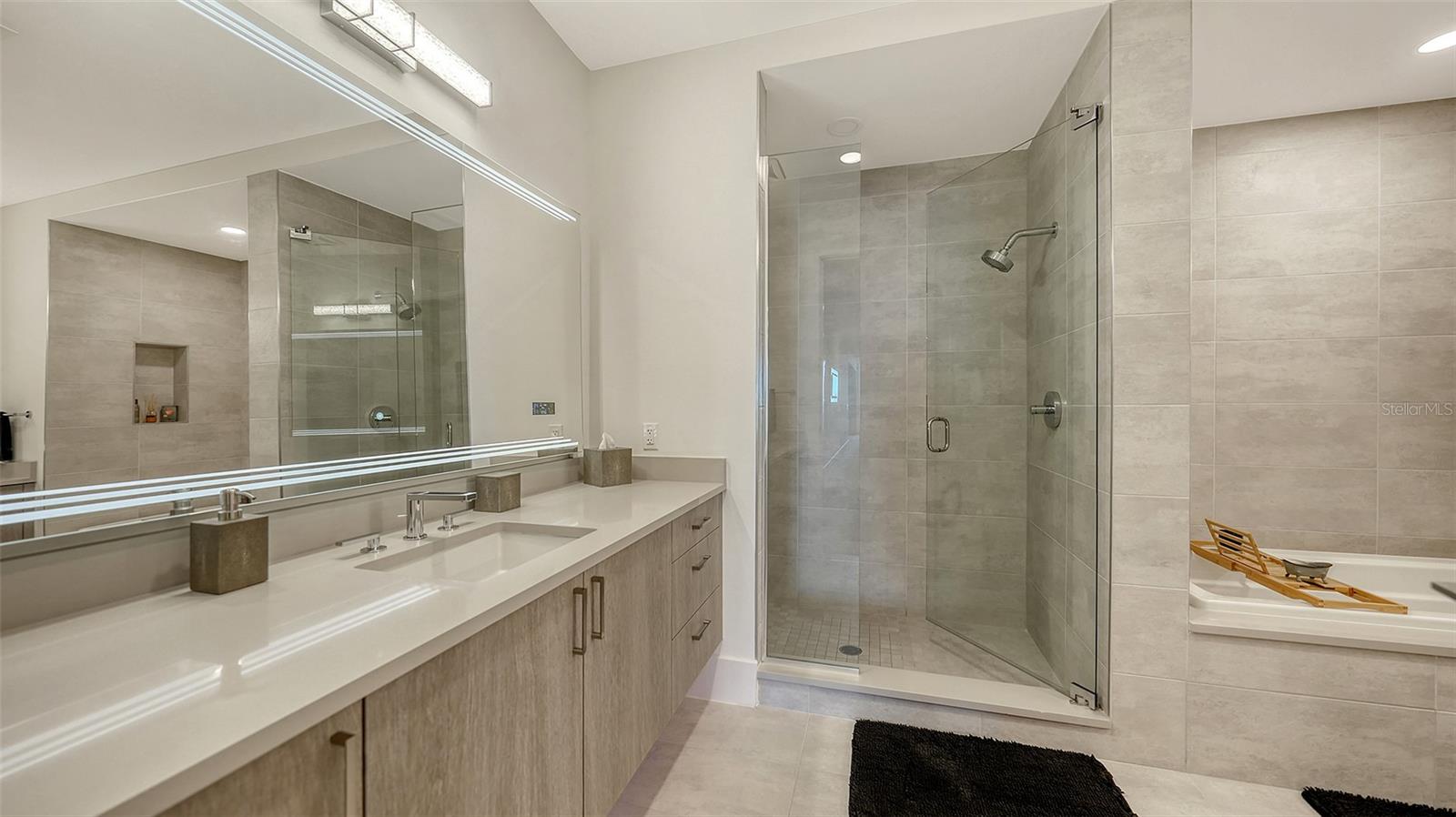 540 N TAMIAMI TRL #1702 — photo 39