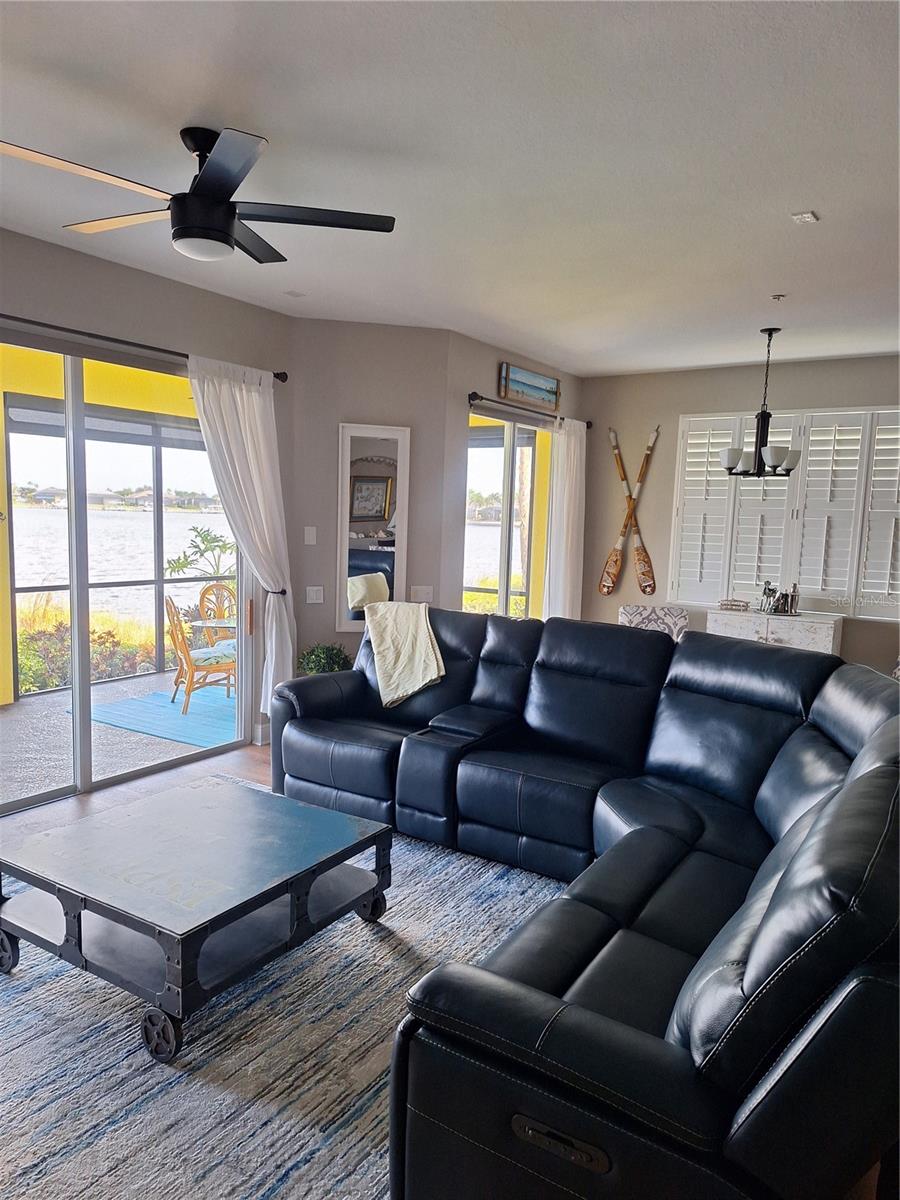 1121 RIVERSCAPE ST — photo 50