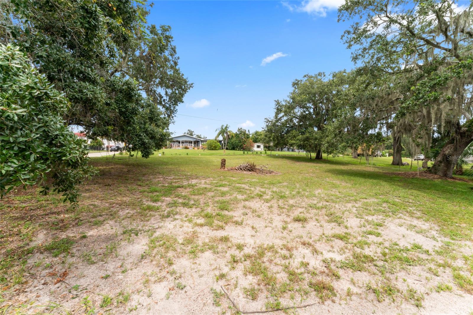 0 RIVERHILLS DR — photo 8