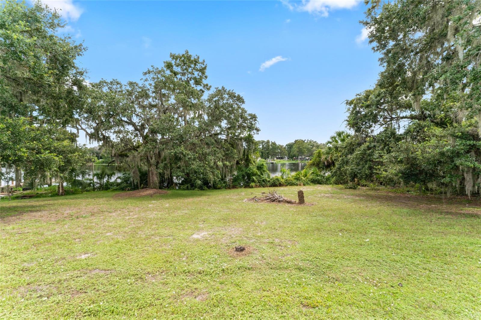 0 RIVERHILLS DR — photo 10