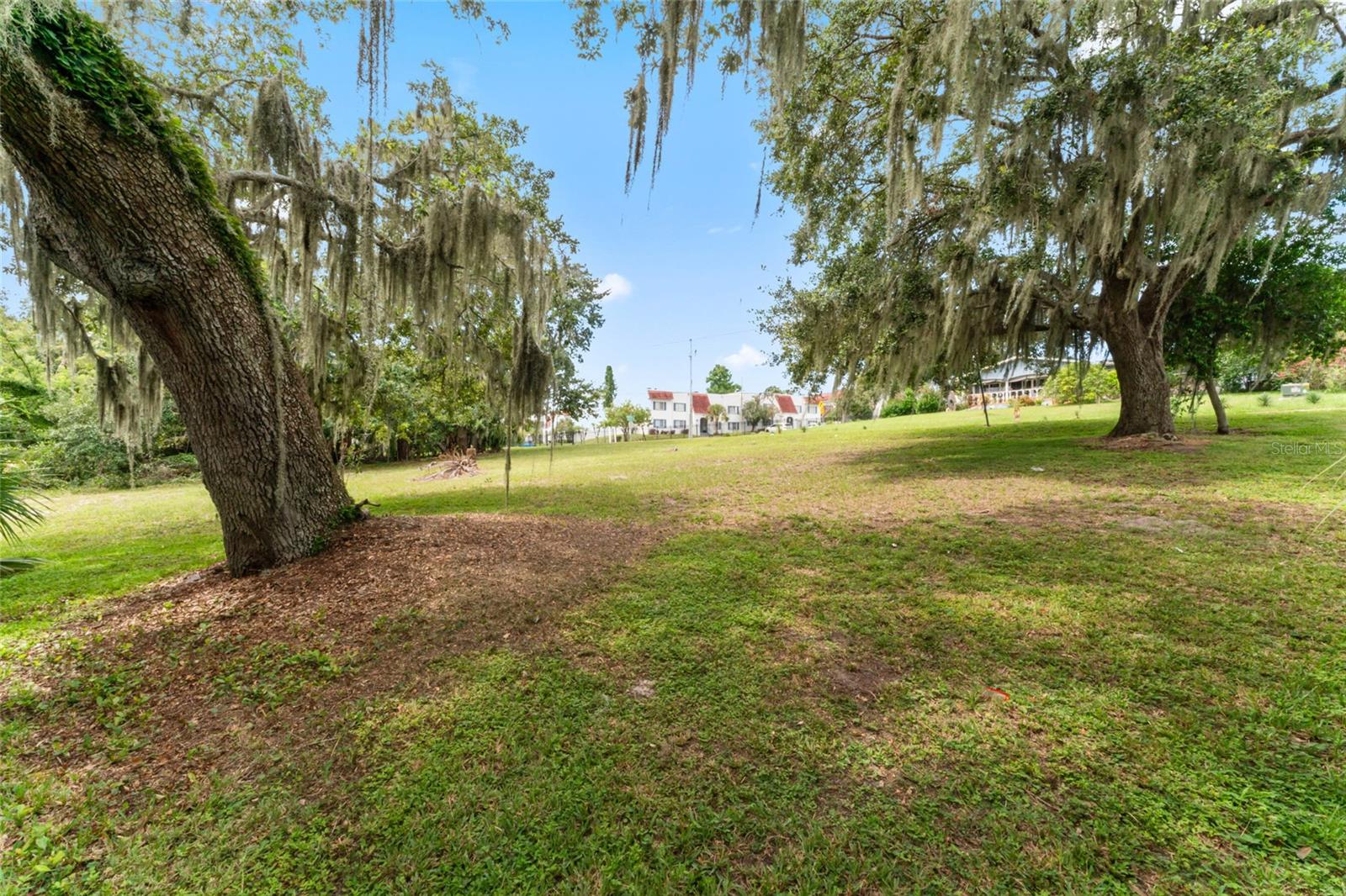 0 RIVERHILLS DR — photo 3