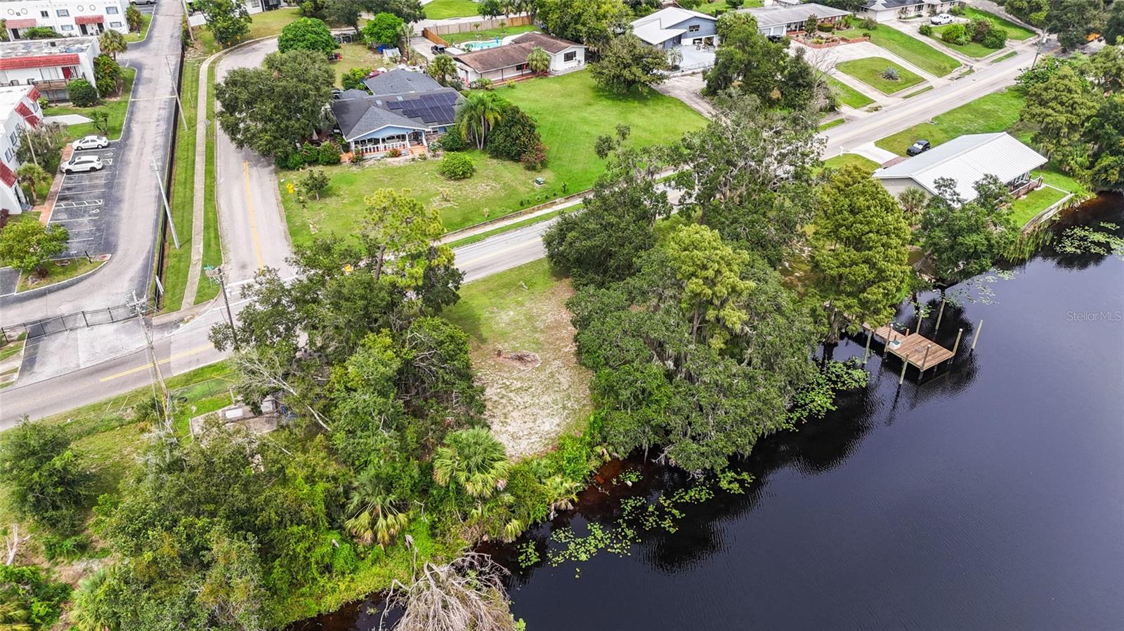 0 RIVERHILLS DR — photo 12