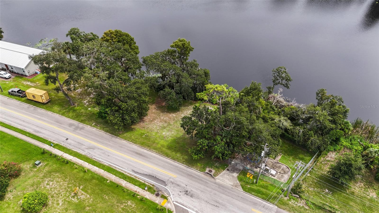 0 RIVERHILLS DR — photo 2