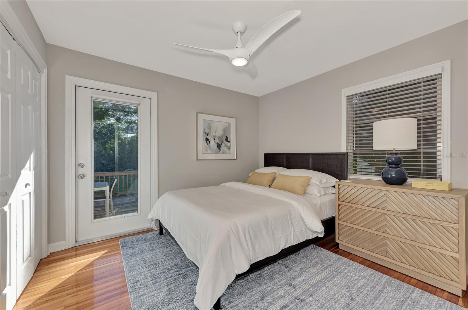 1726 FLOYD ST — photo 32