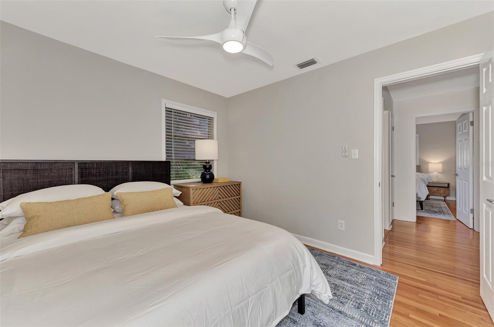 1726 FLOYD ST — photo 33