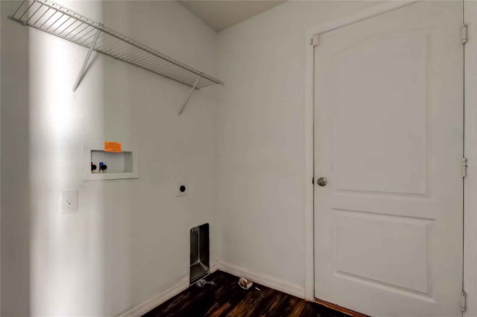 1739 CHATHAM GREEN CIR — photo 33