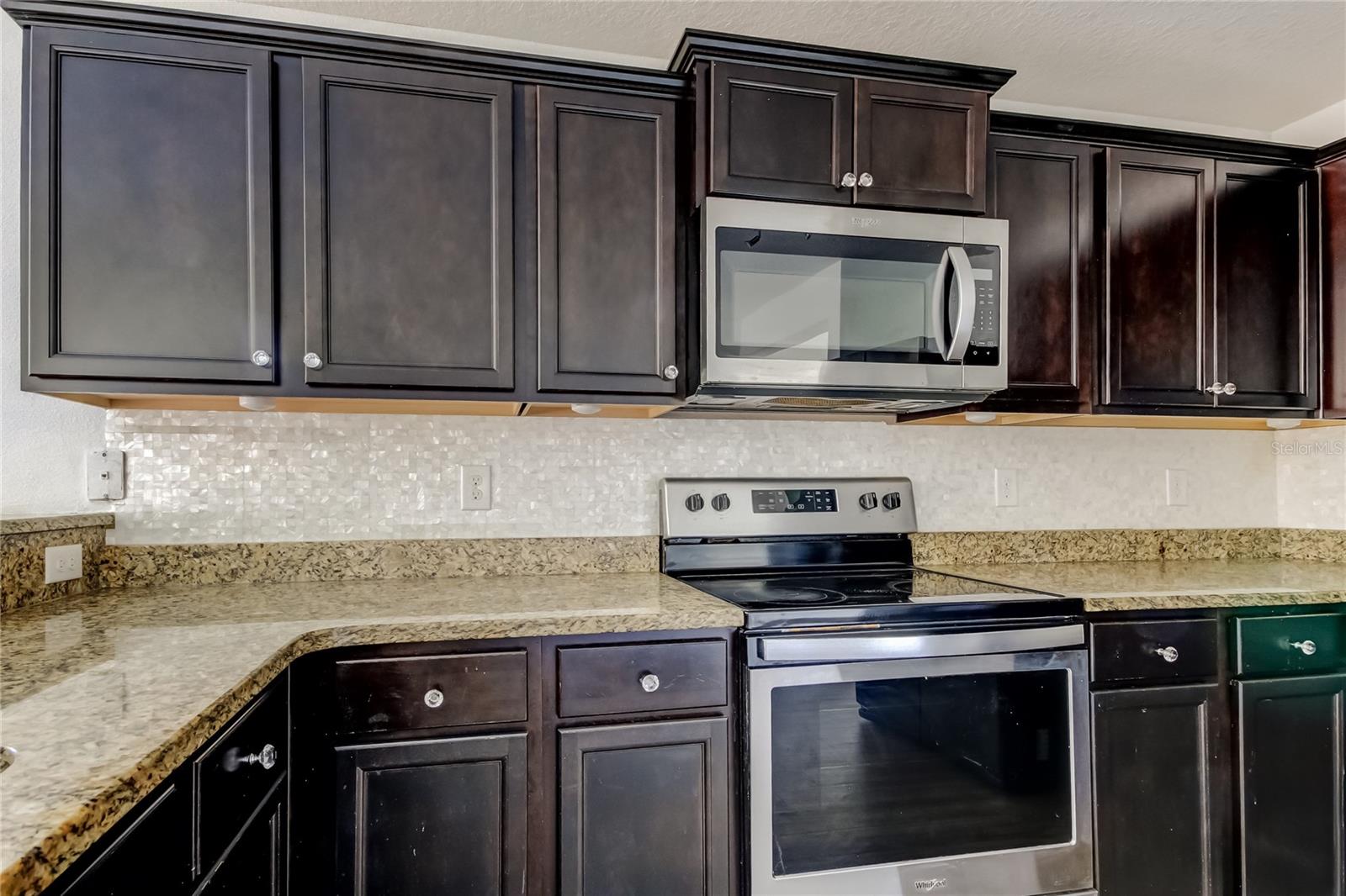 1739 CHATHAM GREEN CIR — photo 13
