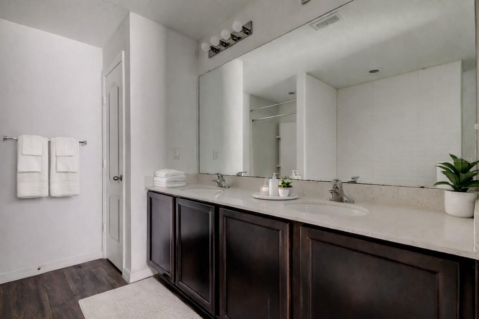1739 CHATHAM GREEN CIR — photo 22