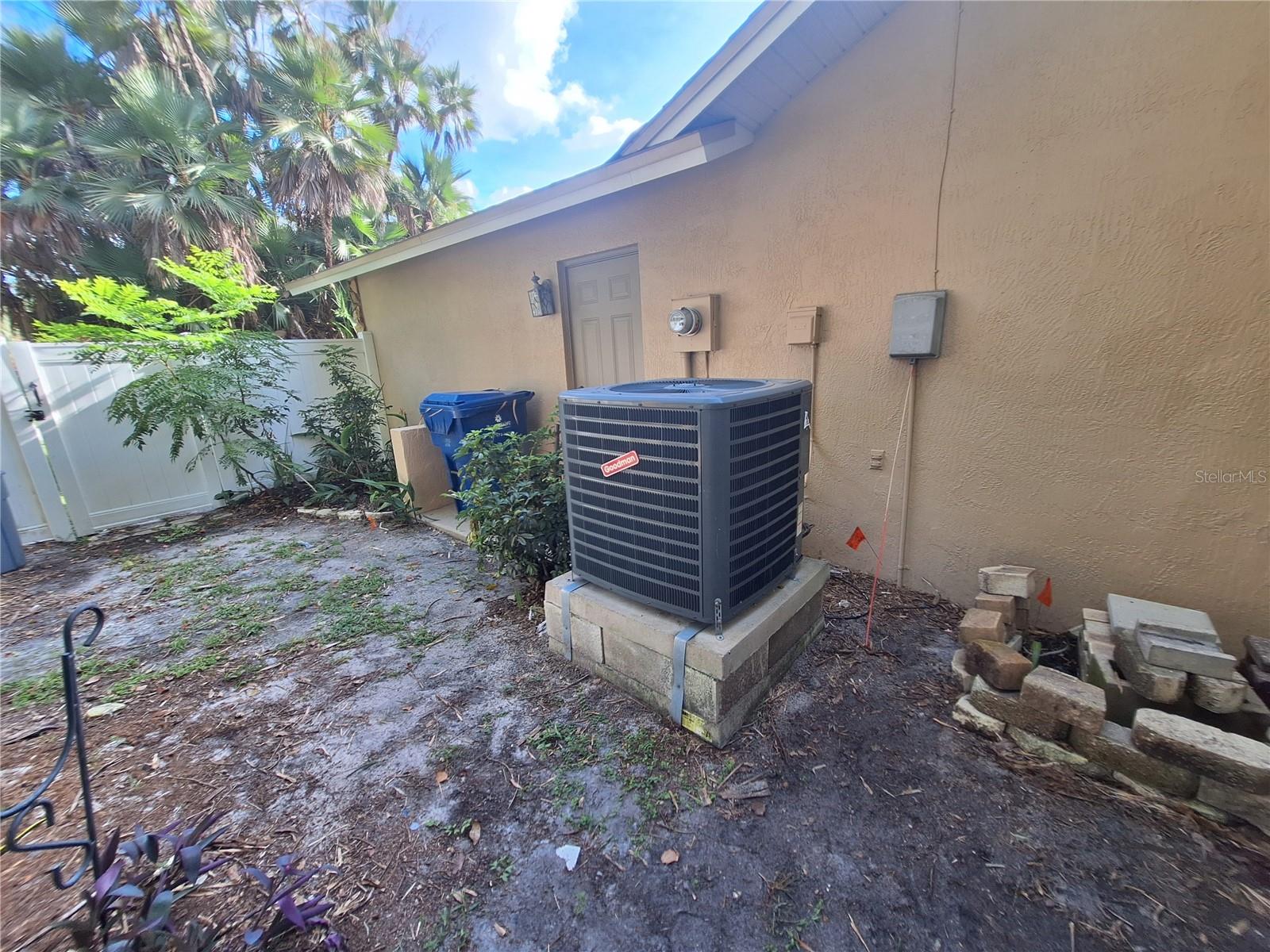 9613 LEEWARD AVE — photo 47