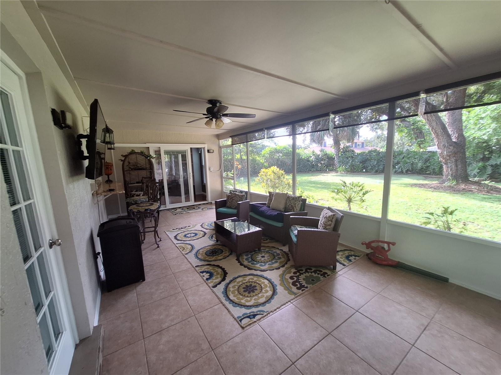 9613 LEEWARD AVE — photo 40