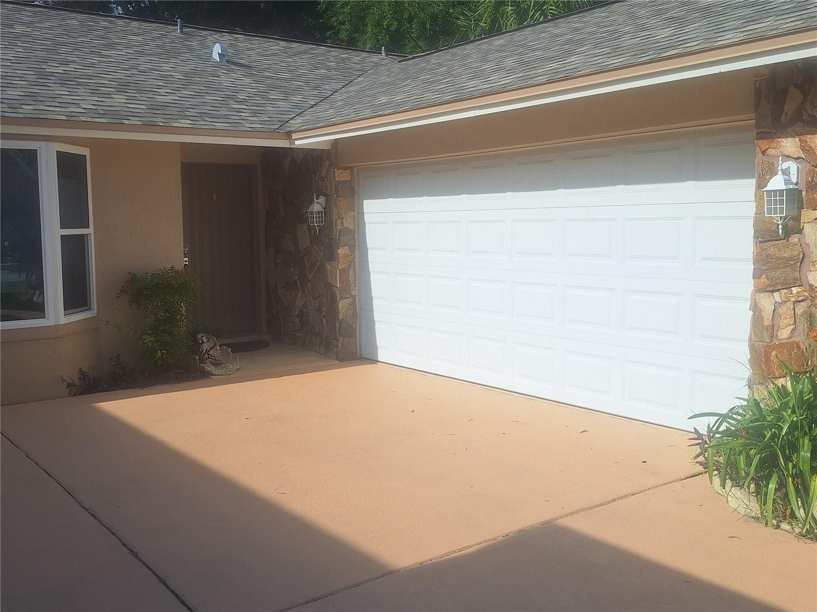 9613 LEEWARD AVE — photo 4