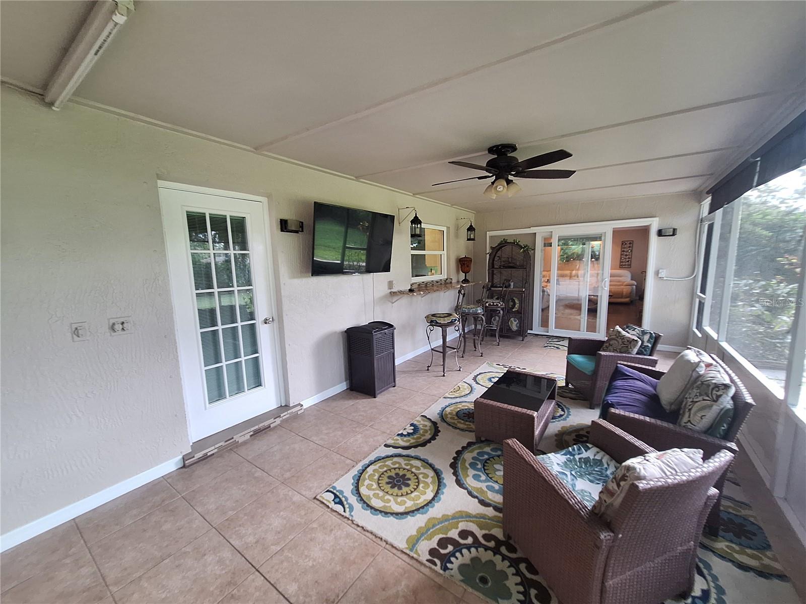 9613 LEEWARD AVE — photo 37