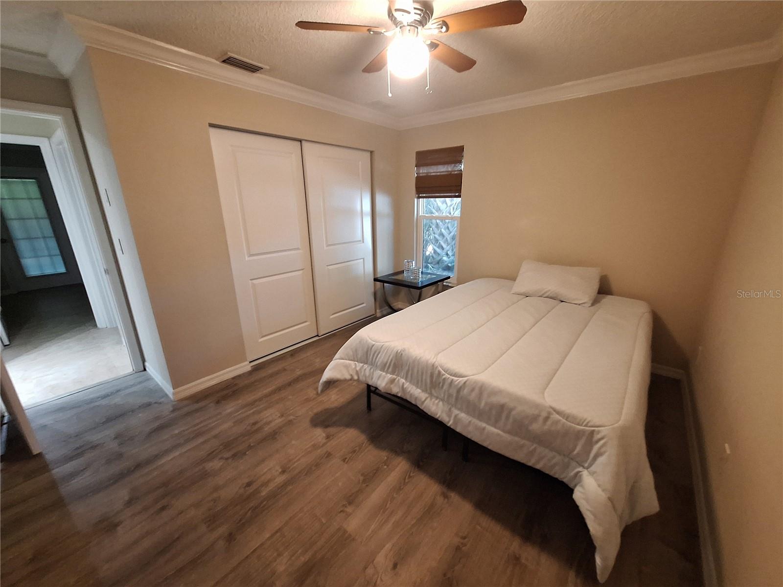 9613 LEEWARD AVE — photo 18
