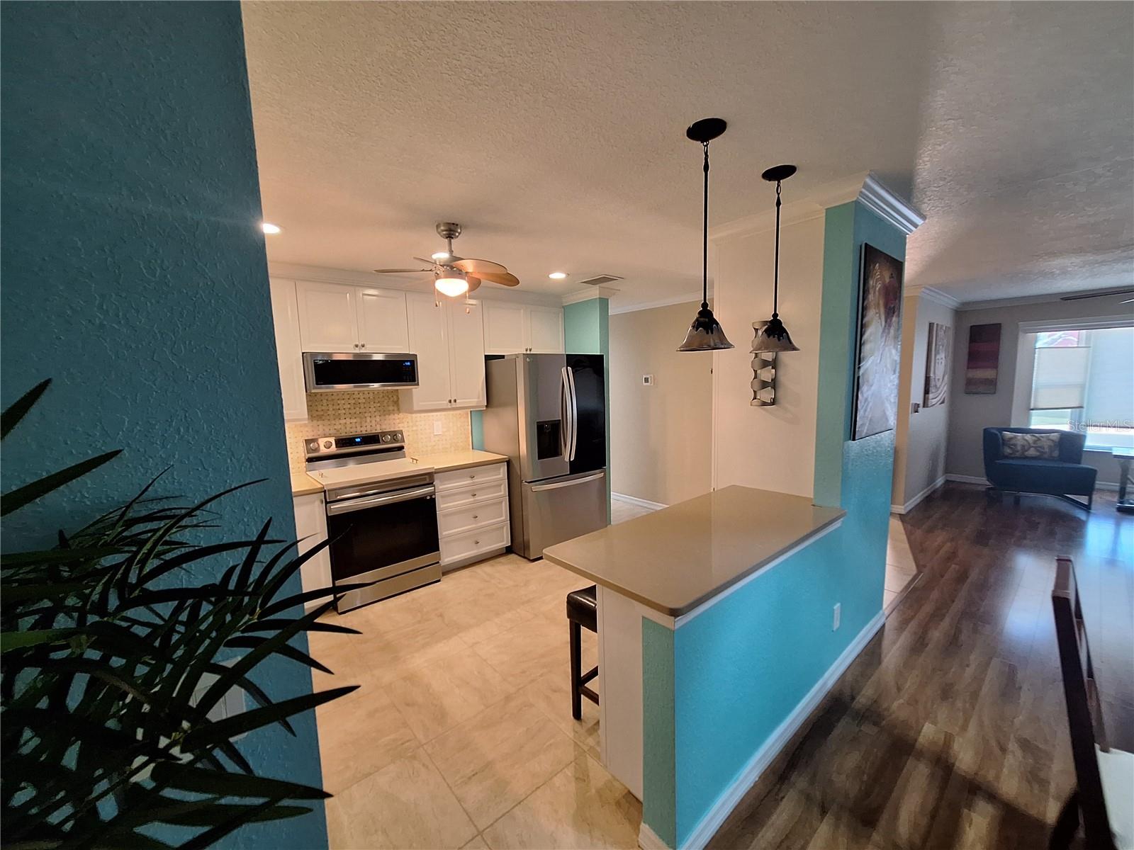 9613 LEEWARD AVE — photo 30