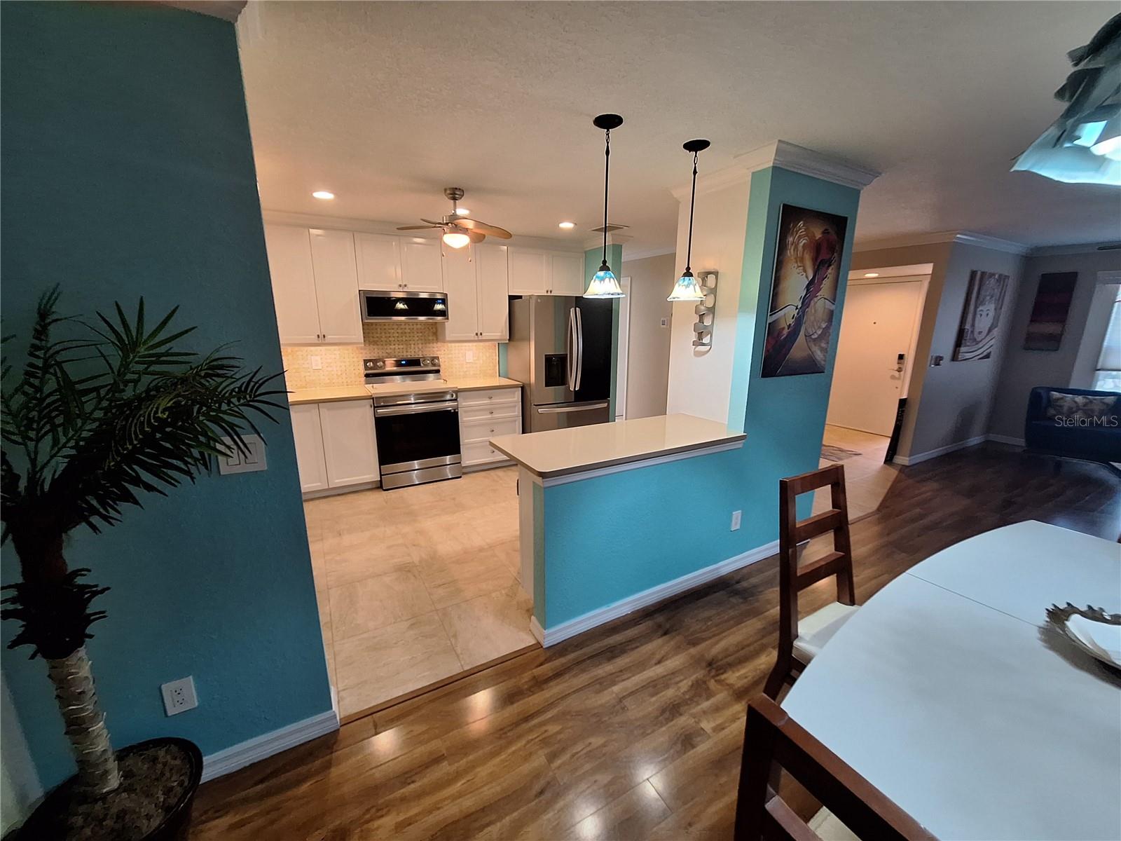9613 LEEWARD AVE — photo 13