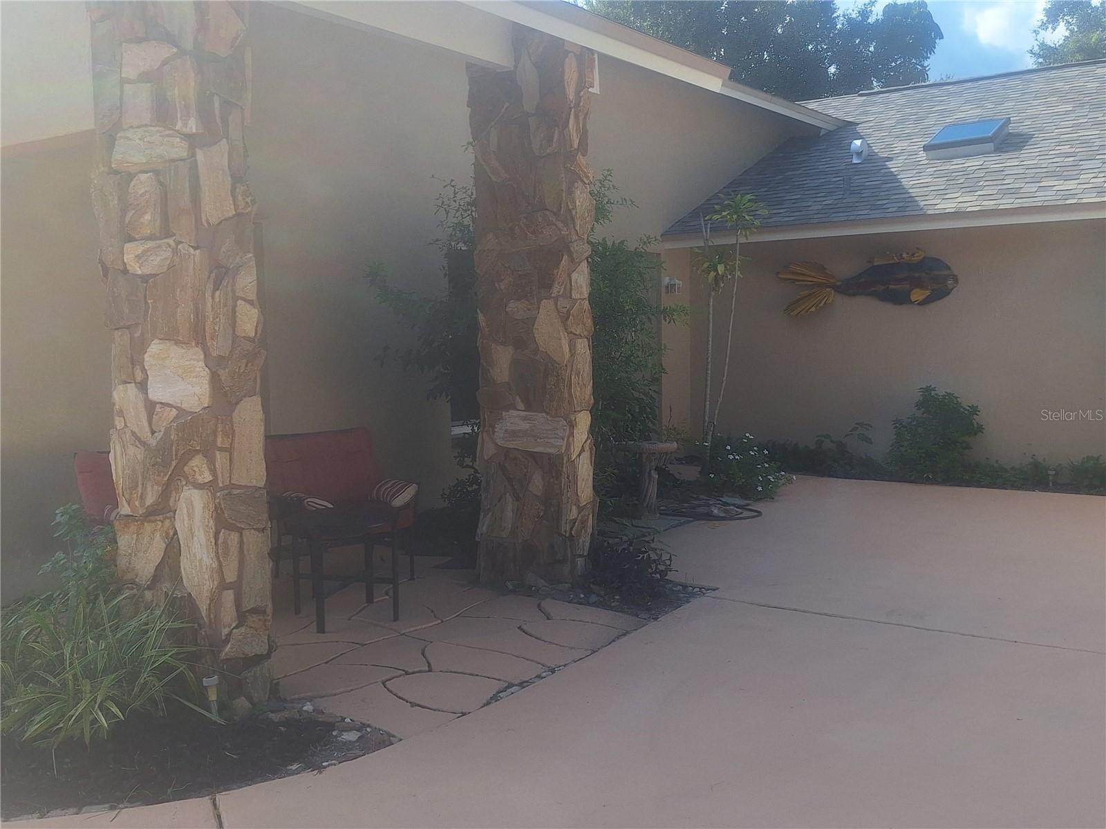 9613 LEEWARD AVE — photo 8