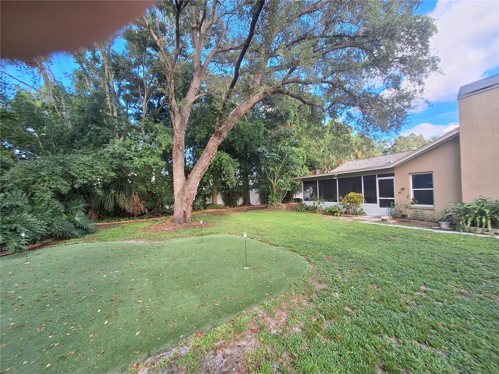 9613 LEEWARD AVE — photo 44