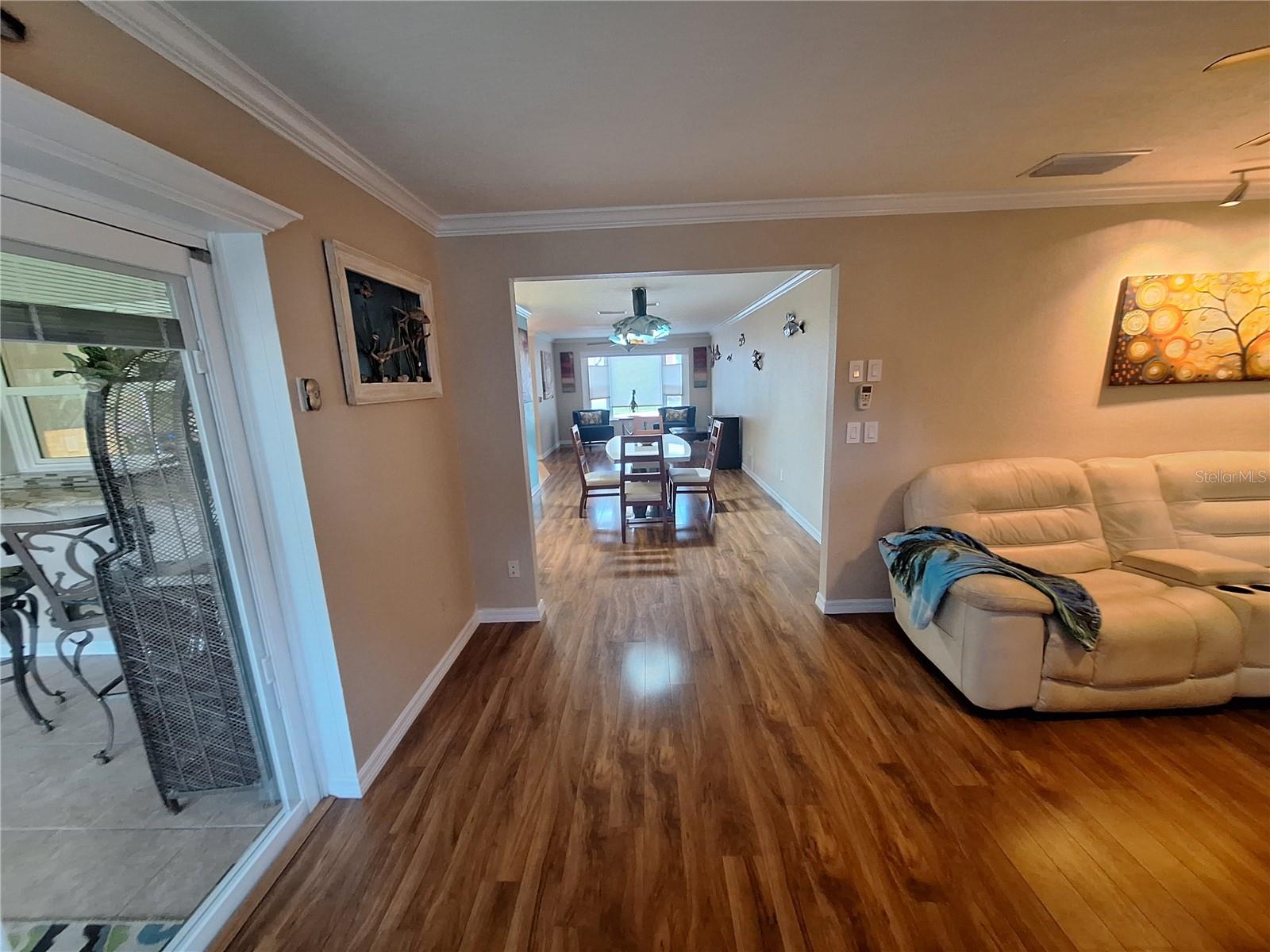 9613 LEEWARD AVE — photo 36